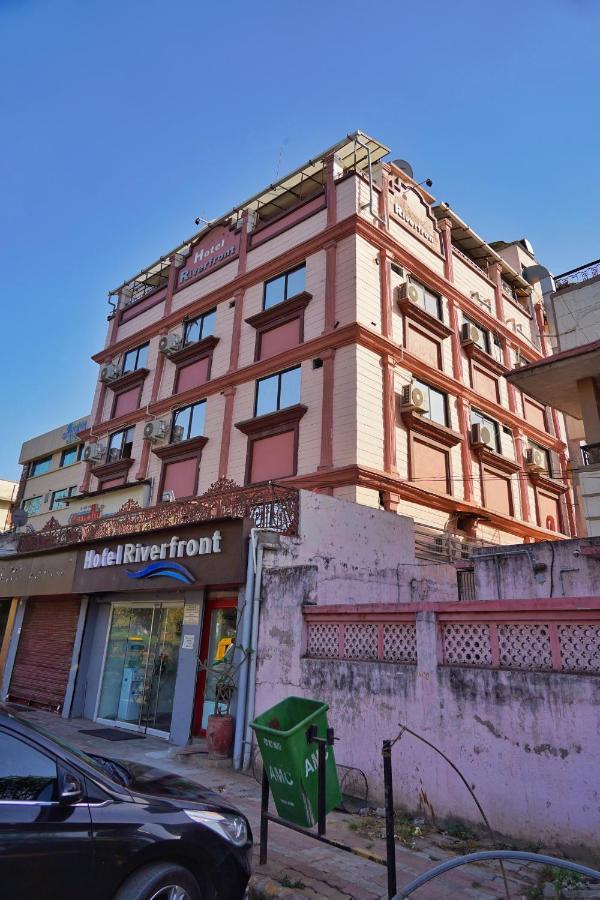 Hotel Riverfront Ahmedabad Extérieur photo