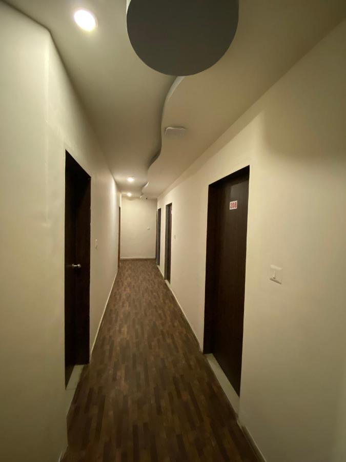 Hotel Riverfront Ahmedabad Extérieur photo